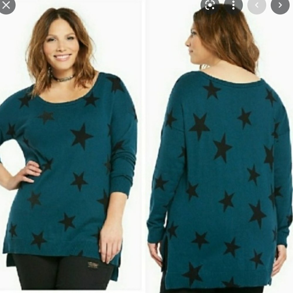 TORRID crew neck star sweater with beaded detailing size 2 (XXL)